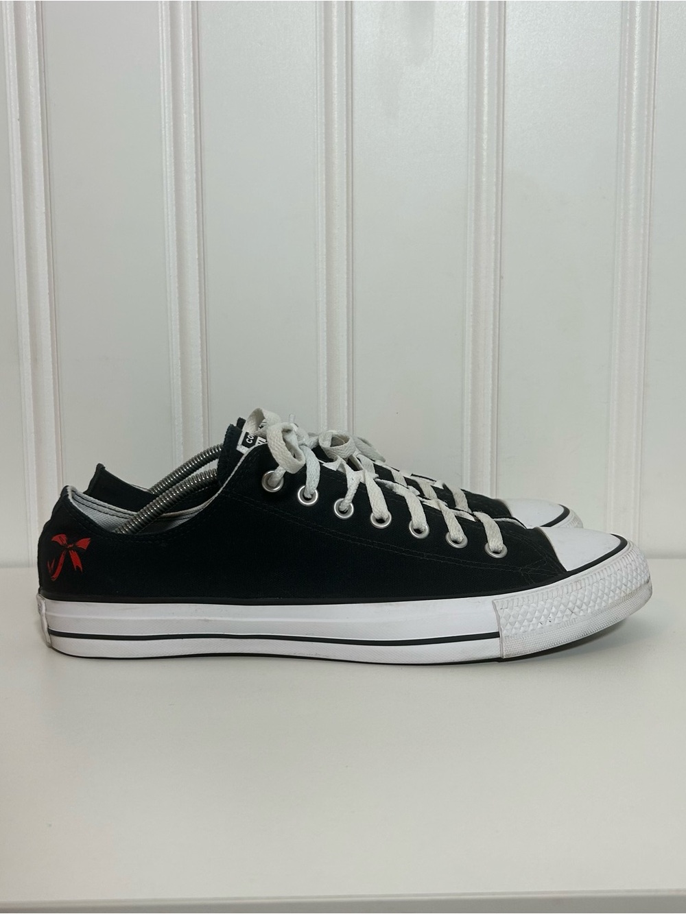 Converse ctas Low-Top all star Canvas Black/White with Red bow Accent men’s 11.5